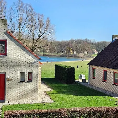 7 Person House With Garden, Firepit, Optional Whirlpool, Hammock, Child Friendly, Slide, Swimming And Great Coffee Ewijk