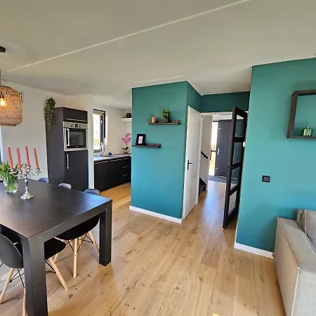 別荘 7 Person House With Garden, Firepit, Swimming Lake, Hammock, Child Friendly, In- And Outside Playground, Slide, And Great Coffee *