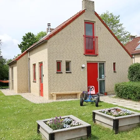 7 Person House With Garden, Firepit, Swimming Lake, Hammock, Child Friendly, In- And Outside Playground, Slide, And Great Coffee Ferienhaus