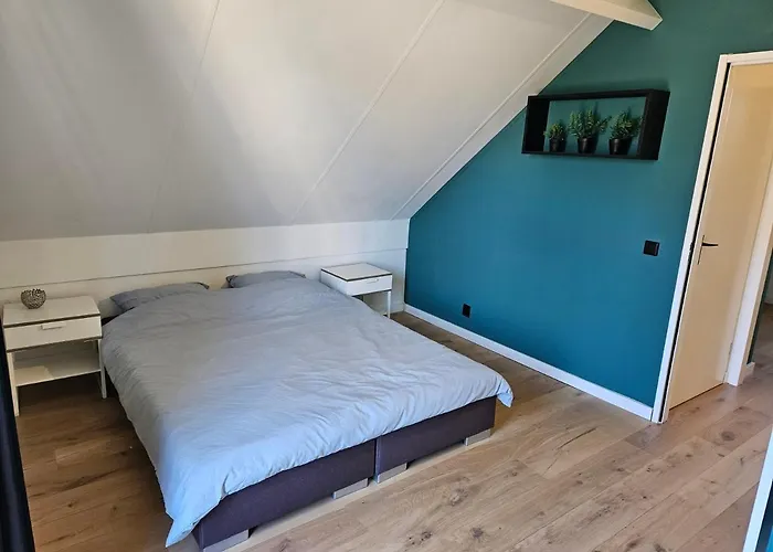 בית נופש 7 Person House With Garden, Firepit, Swimming Lake, Hammock, Child Friendly, In- And Outside Playground, Slide, And Great Coffee