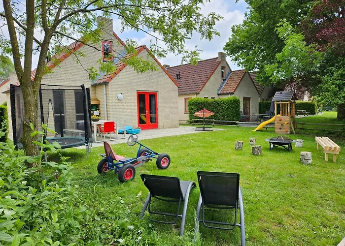 בית נופש 7 Person House With Garden, Firepit, Swimming Lake, Hammock, Child Friendly, In- And Outside Playground, Slide, And Great Coffee *