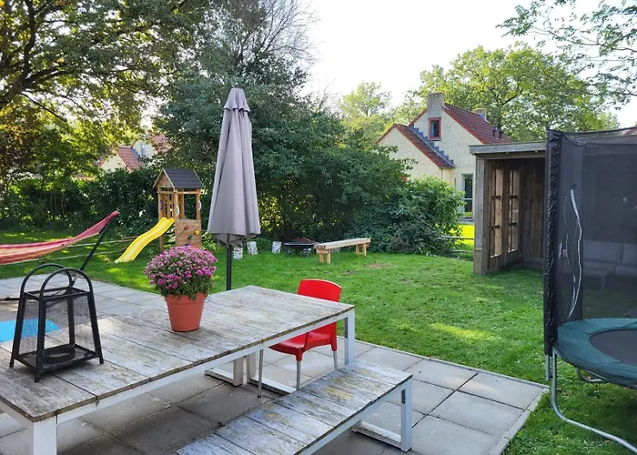 Дом отдыха 7 Person House With Garden, Firepit, Swimming Lake, Hammock, Child Friendly, In- And Outside Playground, Slide, And Great Coffee